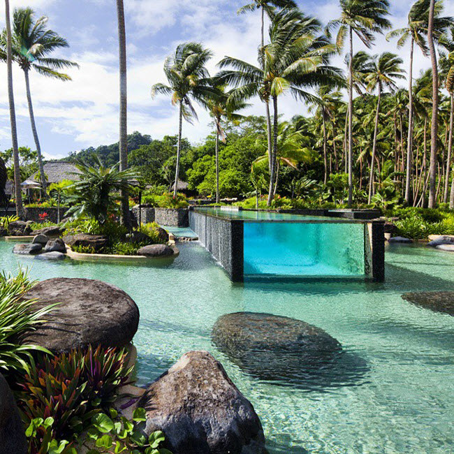 Đảo Laucala, Fiji: Khu nghỉ dưỡng trên hòn đảo cùng tên gây ấn tượng với bể ba tầng đẹp ngất ngây.
