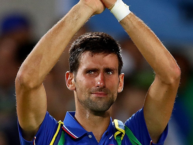 Djokovic bật khóc sau khi bị loại khỏi Olympic 2016