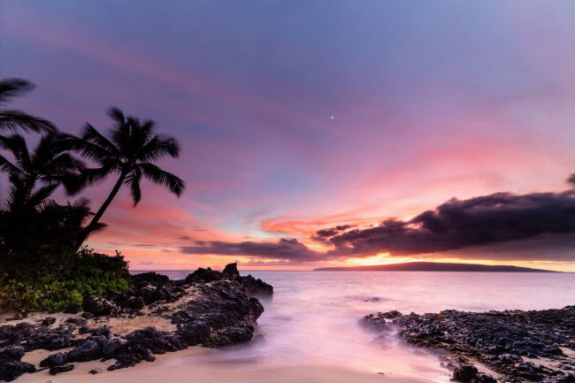 Secret Beach, Hawaii: Đây là một trong những địa điểm ngắm cảnh hoàng hôn đẹp nhất thế giới.
