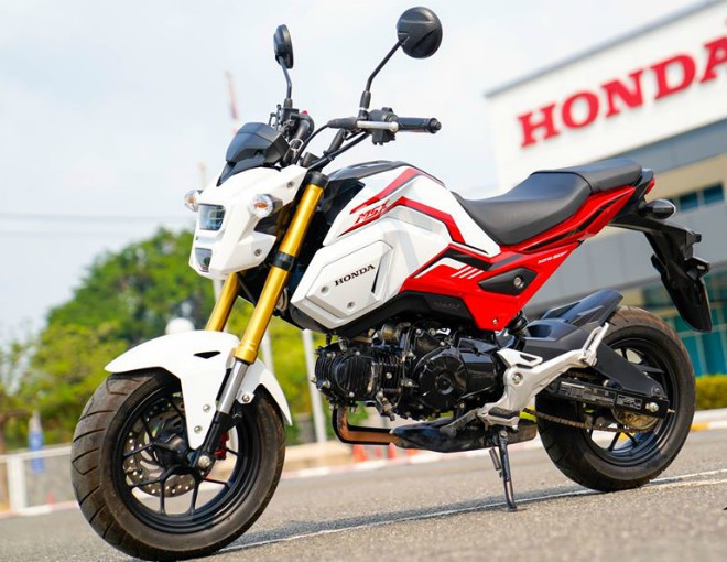 2020 Honda MSX125SF màu trắng-đỏ.