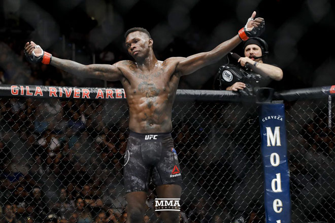 Adesanya có chuỗi 19 trận MMA toàn thắng và giữ đai hạng bán trung UFC