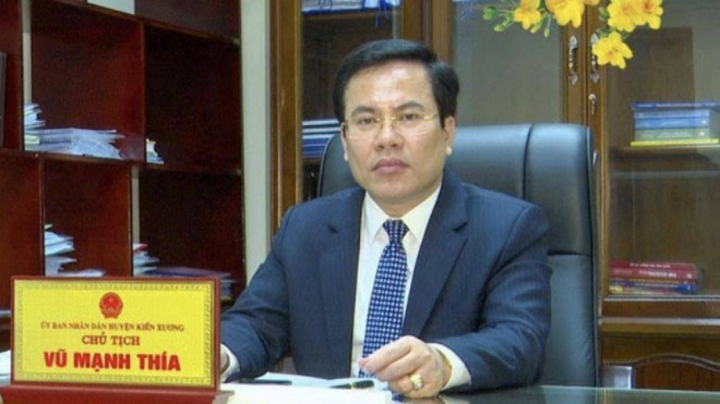 Ông Vũ Mạnh Thía, Chủ tịch UBND huyện Kiến Xương vừa được điều động giữ chức vụ Phó giám đốc Sở NN&amp;PTNN tỉnh Thái Bình.