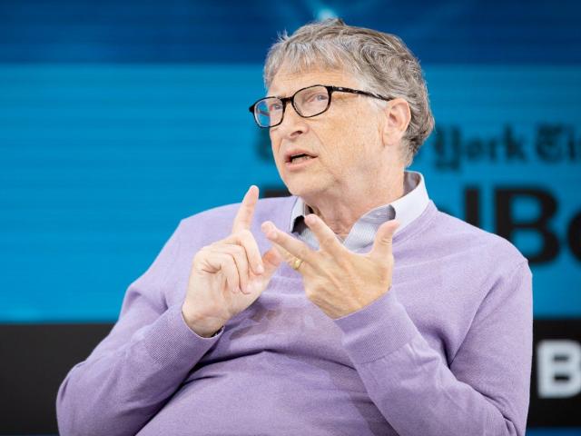 Tỷ phú Bill Gates chỉ ra 5 điểm trọng yếu để dập đại dịch Covid-19