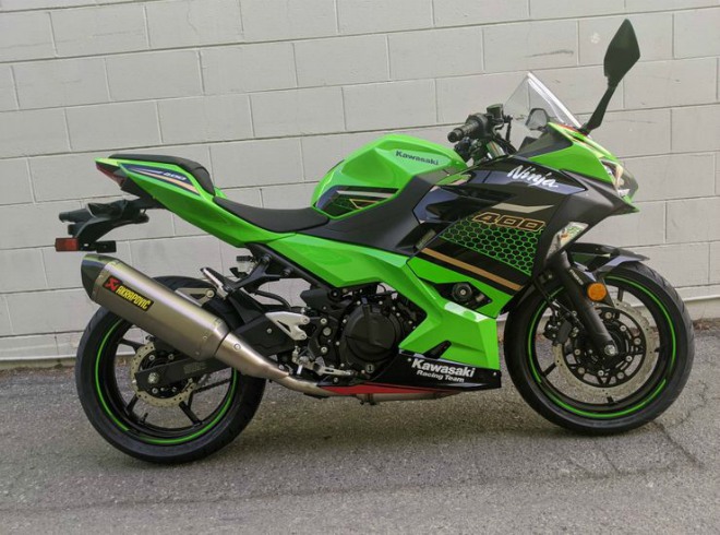 14. Kawasaki Ninja 400 mới ra mắt thị trường vào năm 2018 sau một thập niên vắng bóng, diện mạo cơ bắp, thể thao hơn và có khung gầm thép chắc chắn, nhẹ.