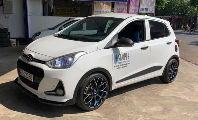 Cận cảnh Hyundai Grand i10 &#34;độ&#34; mâm 17 inch tại Việt Nam - 2