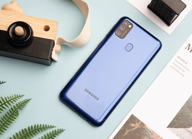 Đặc biệt,&nbsp;Galaxy M21 với camera AI thông minh tự động nhận diện tới 30 chủ đề và tối ưu hóa màu sắc, thông báo khi ảnh chụp bị lỗi mờ nhòe.