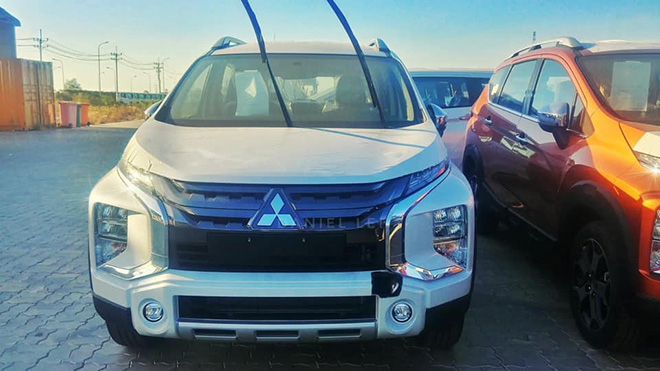 Mitsubishi Xpander Cross lộ thêm hình ảnh trước khi ra mắt khách hàng Việt - 6