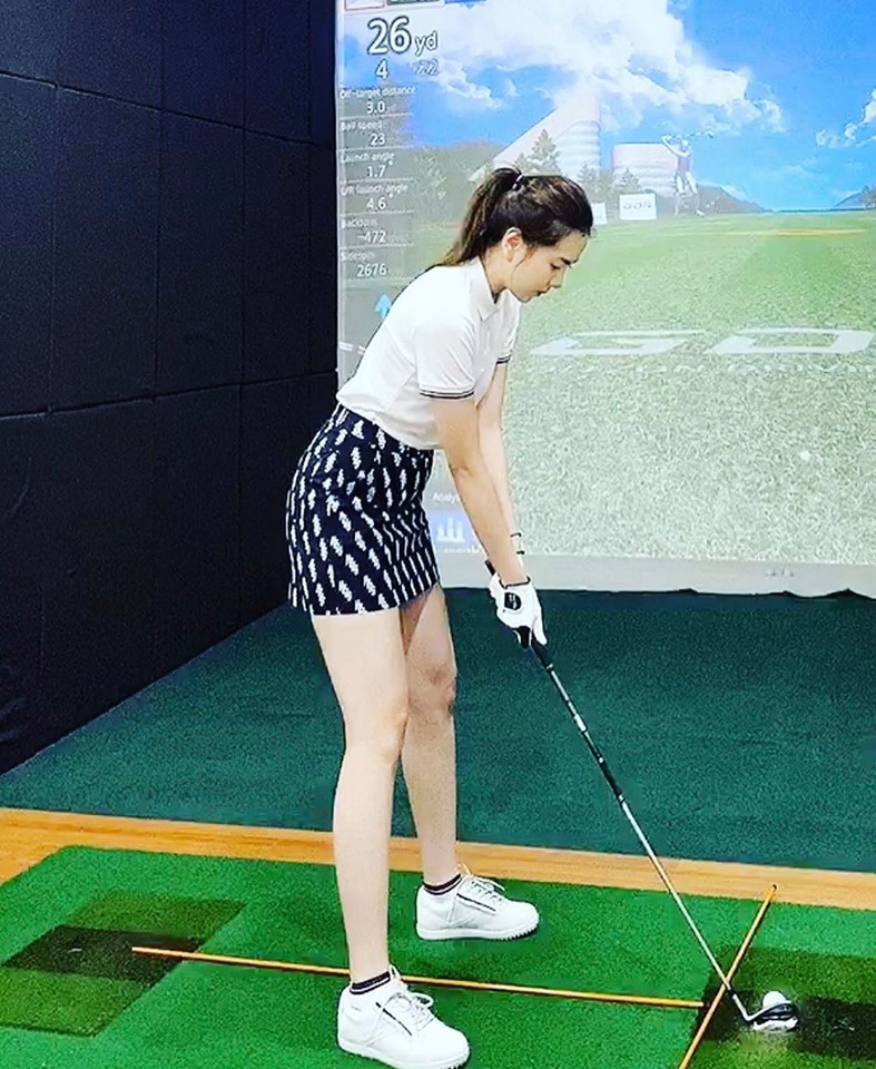 Trong các môn thể thao thì golf được đánh giá môn thể thao ít vận động mạnh và hạn chế gây ra chấn thương nhất bởi golf có xu hướng vận động nhẹ nhàng nhưng kéo dài thời gian lâu. Môn golf được nhiều người tìm đến bởi nó giúp cơ thể đốt cháy calo nhiều và nhanh.&nbsp;