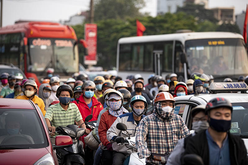 Ngay từ khoảng 16h30, nút giao Giải Phóng - Quốc lộ 1A đã có một lượng phương tiện khá lớn ở các tỉnh đổ về Thủ đô.