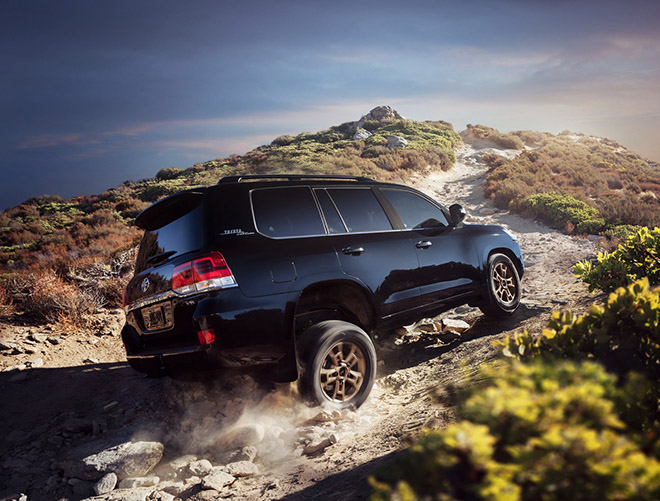 Toyota Land Cruiser 2020 chính hãng tại VN giá 4,03 tỷ đồng - 3