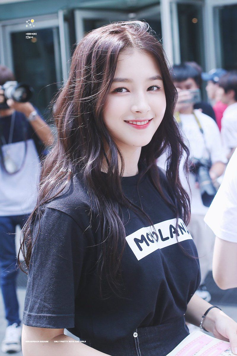 Nancy và các thành viên Momoland phải áp dụng thực đơn giảm cân trước khi ra mắt.