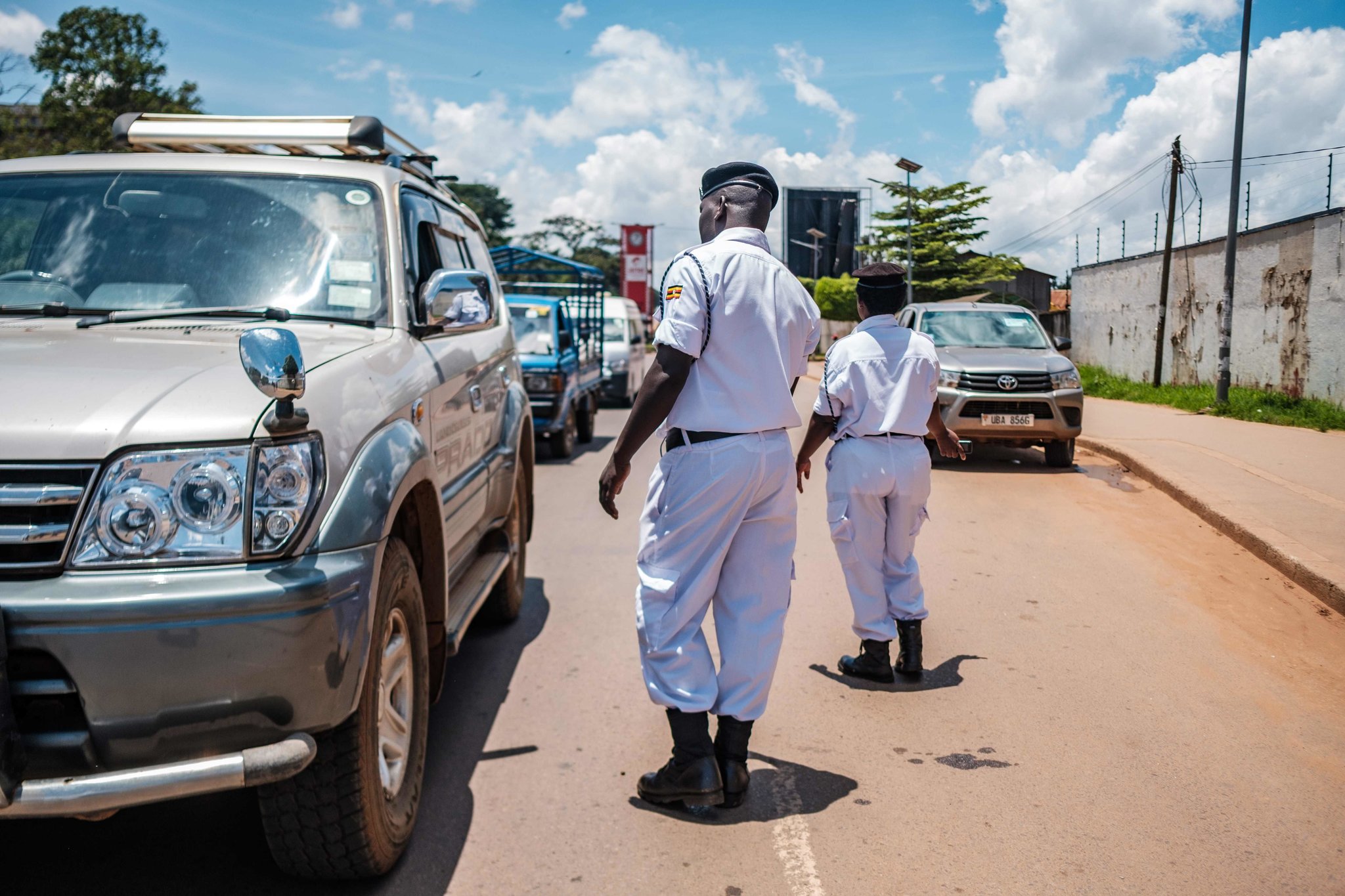 Chốt kiểm dịch tại Uganda (ảnh: NY Times)