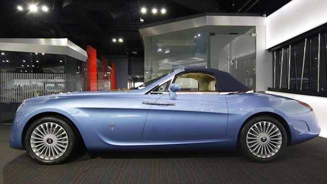 Rolls-Royce và hãng thiết kế đến từ Italy – Pininfarina đã đặt tên sản phẩm này là Hyperion, theo tên một vị thần Hy Lạp
