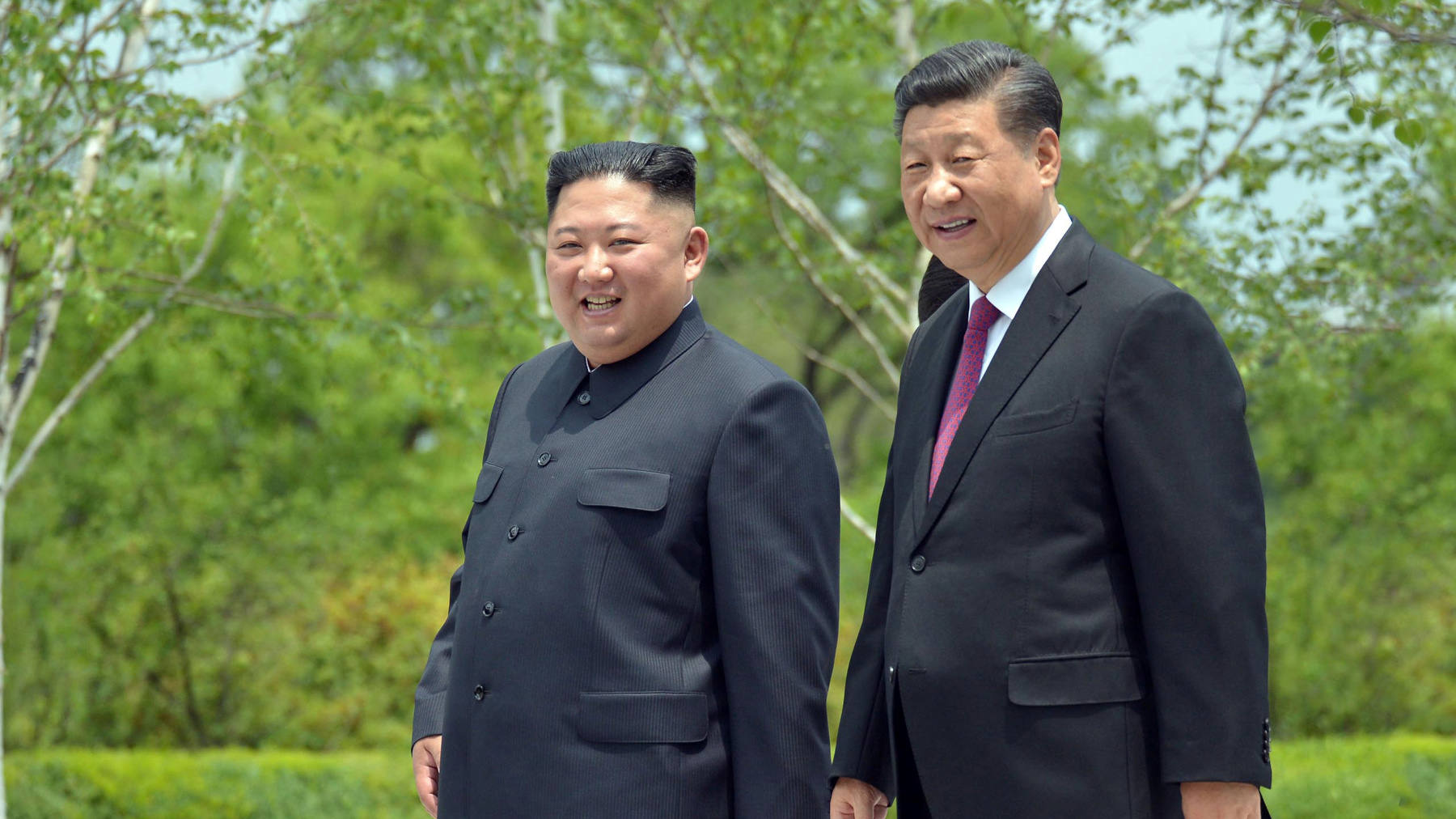 Nhà lãnh đạo Triều Tiên Kim Jong Un và Chủ tịch Trung Quốc Tập Cận Bình trong lần gặp gần nhất ở Bình Nhưỡng vào tháng 6.2019.