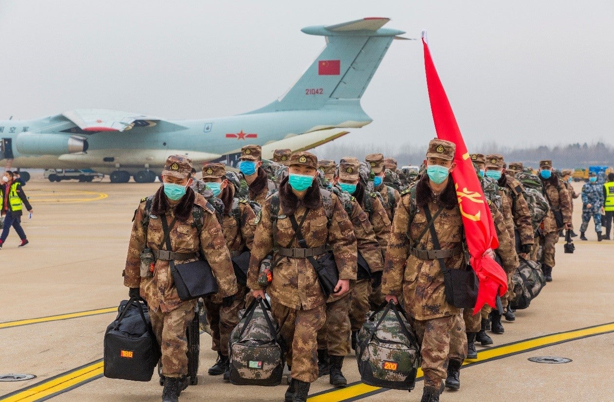 Trung Quốc điều quân đội tới Vũ Hán dập dịch Covid-19 (ảnh: SCMP)