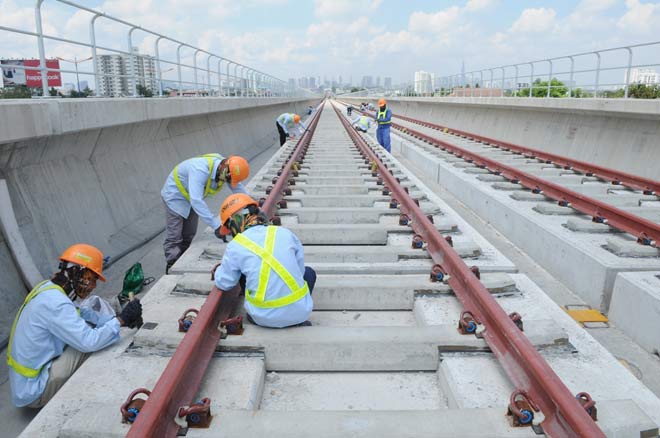 Ban quản lý đường sắt đô thị TP cho biết, hiện nay tuyến metro số 1 vẫn đang tăng tốc thi công bình thường.