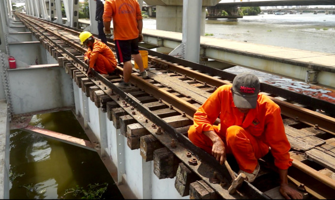 Ông Hoàng Tuấn Khoát, Phó Tổng Giám đốc Ban quản lý dự án 7 (thuộc Bộ Giao thông vận tải - cơ quan có thẩm quyền nhà nước quản lý dự án xây dựng cầu Bình Lợi mới), cho biết theo kế hoạch thời gian tháo dỡ cầu cũ sẽ hoàn thành sau 40 ngày, tức từ nay đến khoảng giữa tháng 6-2020.