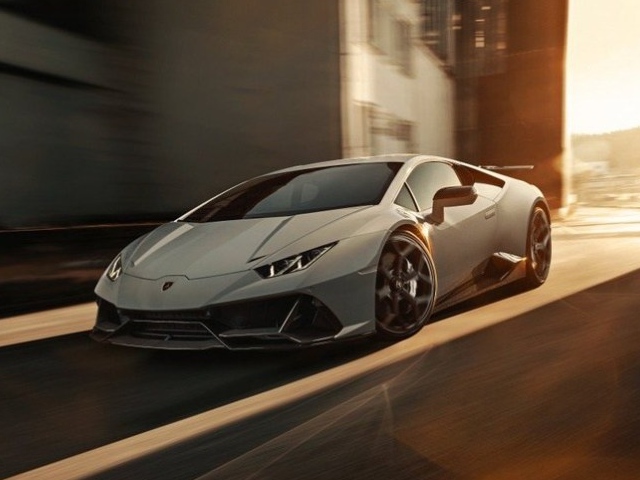 "Siêu bò" Lamborghini Huracan EVO hầm hố với ngoại hình bắt mắt
