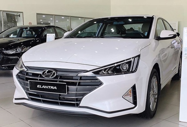 Elantra 2020 màu trắng