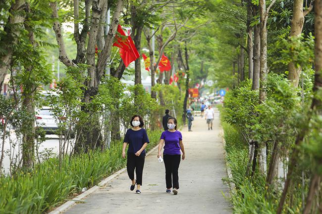 Đoạn đường phố đi bộ thuộc phố Thái Hà (Hà Nội), với chiều dài khoảng 400 m kéo dài từ ngã tư Yên Lãng, Hoàng Cầu đến sát Trung tâm chiếu phim Quốc gia.