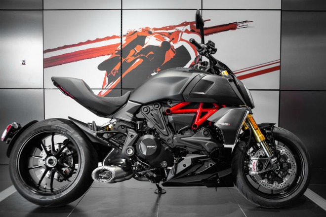 Ducati Diavel.