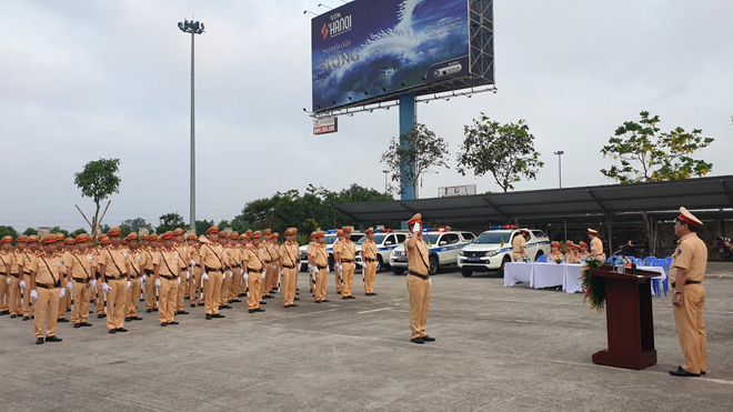 Các đơn vị đã huy động lực lượng, phương tiện, thiết bị kỹ thuật nghiệp vụ tăng cường kiểm tra, kiểm soát, kịp thời phát hiện, ngăn chặn và xử lý nghiêm các vi phạm pháp luật về &nbsp;an toàn giao thông. Theo kế hoạch này, thời gian thực hiện tổng kiểm soát, CSGT các đơn vị, địa phương được dùng kiểm soát các loại giấy tờ theo quy định như: Giấy đăng ký xe, giấy phép lái xe, giấy chứng nhận kiểm định an toàn kỹ thuật