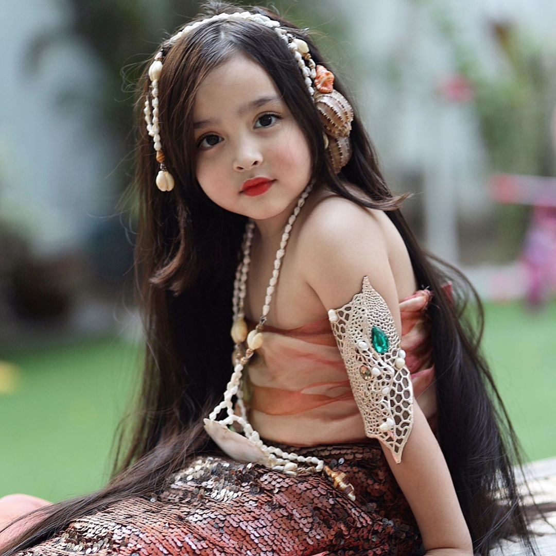 Con gái của "mỹ nhân đẹp nhất Philippines" mới 5 tuổi những đã nổi bật với gương mặt xinh xắn.