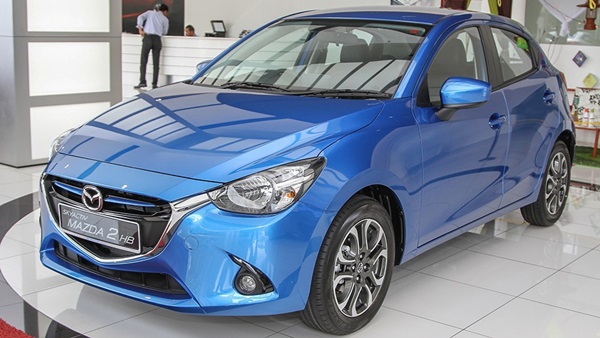 Mazda 2 bản cũ