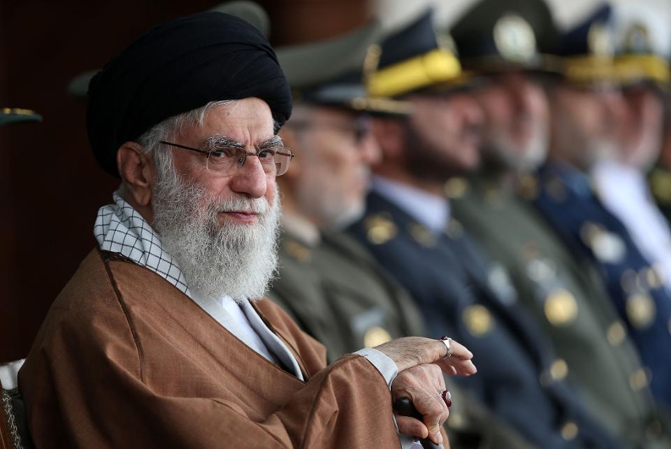 Giáo chủ Iran Ali Khamenei.