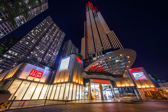 Những hình ảnh đầu tiên về cửa hàng UNIQLO Vincom Landmark 81