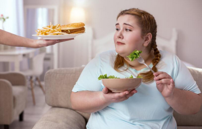 Ngoài chế độ ăn uống, vận động, phơi nhiễm hóa chất là một nguyên nhân bất ngờ gây ra gan nhiễm mỡ và béo phì - ảnh minh họa từ Internet