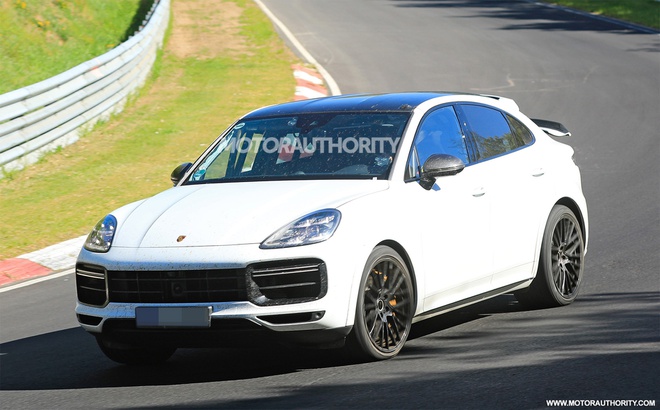 Porsche Cayenne GTS Coupe 2022 chạy thử tại trường đua Nurburgring - 1