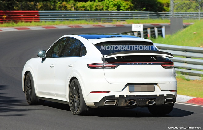 Porsche Cayenne GTS Coupe 2022 chạy thử tại trường đua Nurburgring - 3