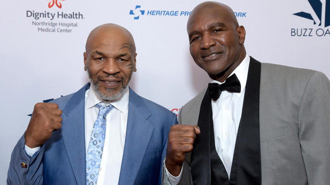 Mike Tyson và Evander Holyfield sắp so găng với nhau tái hiện thời đỉnh cao của cặp đấu này