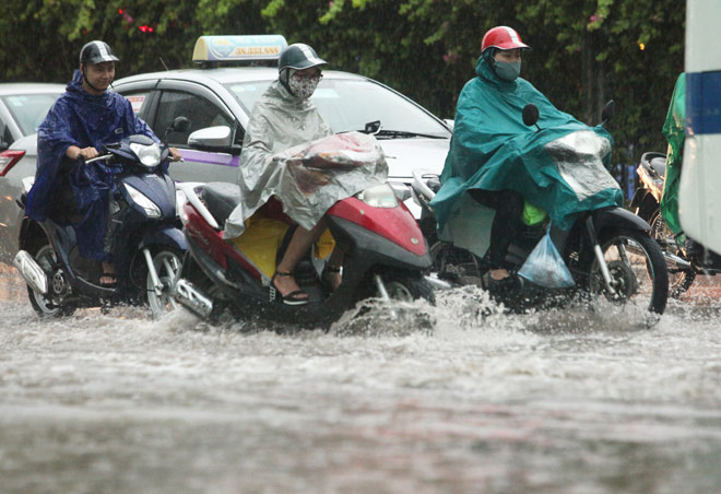 Miền Bắc và miền Trung sắp có mưa dông sau nhiều ngày nắng nóng. Ảnh minh họa.