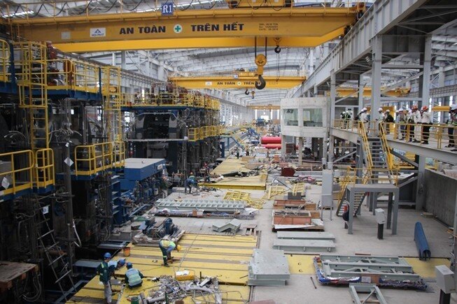 Công ty CP Thép Hòa Phát Dung Quất sẽ đón 711 chuyên gia nước ngoài đến hỗ trợ việc hoàn thiện lắp đặt tại nhà máy.