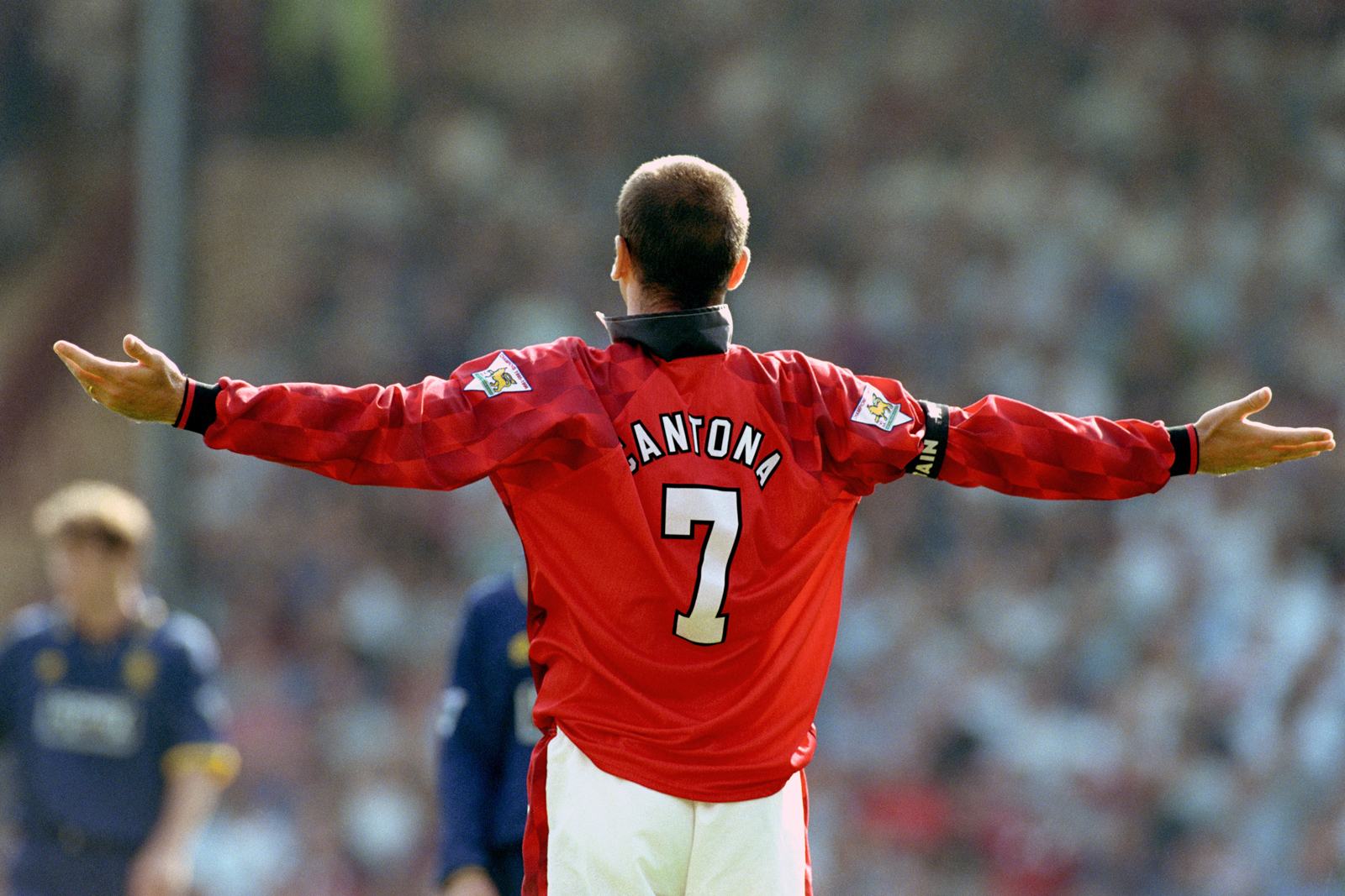 Huyền thoại MU Eric Cantona: “Đấng tối cao” uy quyền & những di sản màu nhiệm - 4