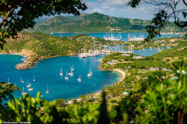 Antigua & Barbuda: Quốc đảo này gây ấn tượng với bến cảng Nelson's nằm giữa các vịnh nhỏ có phong cảnh tuyệt đẹp.

