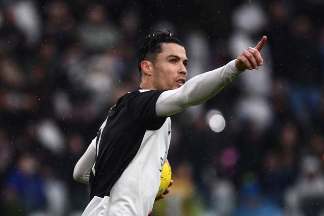 Ronaldo vẫn chờ ngày Serie A trở lại