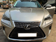 Tin tức ô tô - Xe SUV Lexus NX300 sử dụng 2 năm, bán lại giá cao hơn GLC 200 đập thùng