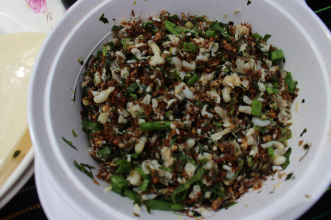 Đậu đũa giã trứng kiến