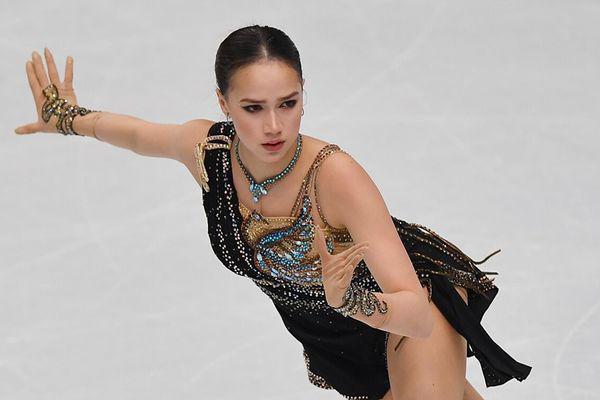 Vẻ đẹp và tài năng hơn người của 'cô gái vàng' trong làng thể thao Nga&nbsp;Alina Zagitova. (Ảnh: Sputnik)