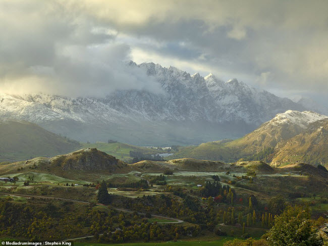 Nhiếp ảnh gia Stephen King chụp phong cảnh tuyệt đẹp này tại dãy núi Remarkables ở vùng Otago, New Zealand.
