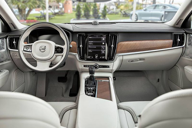 Volvo S90 2020 có giá rẻ hơn nửa tỷ đồng so với bản cũ - 3