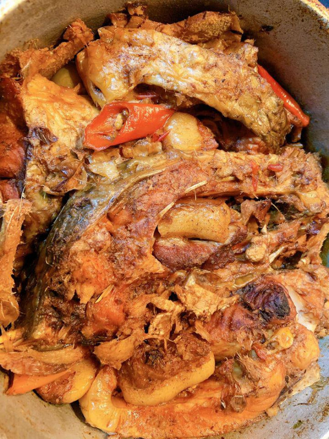 Thành phầm cá chắc, thơm, xương thì rục