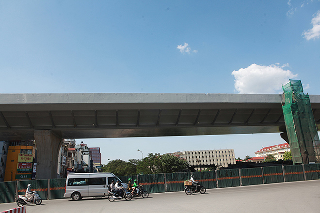 Đoạn Trường Chinh đã thi công xong dầm bê tông từ Ngã Tư Vọng đến nút giao Trường Chinh - Tôn Thất Tùng.