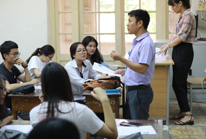 Trong phòng thi tốt nghiệp THPT Quốc gia 2019. (Ảnh: TP).