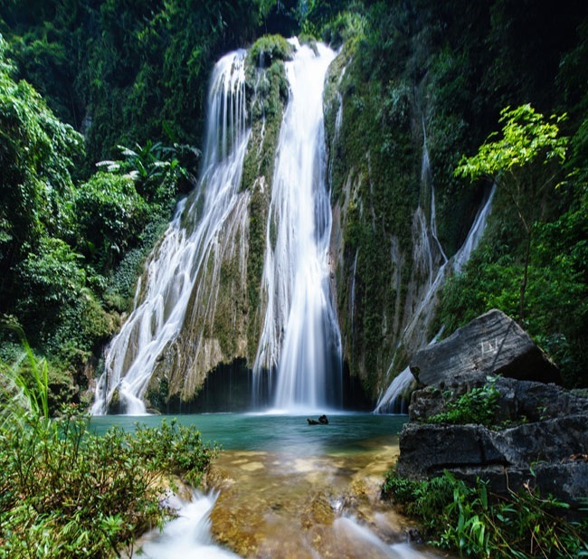 Thác Khuổi Nhi - Ảnh: báo Tuyên Quang