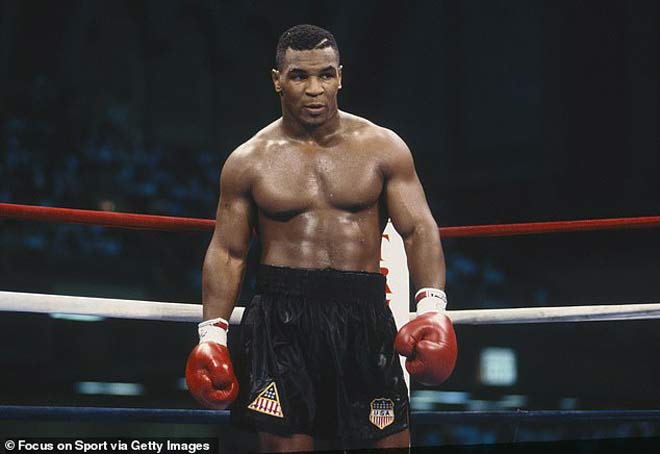 Mike Tyson không có trong top 10