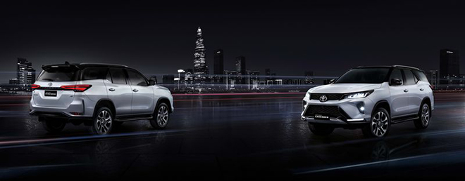 Toyota Fortuner 2021 trình làng, nâng cấp toàn diện từ trong ra ngoài - 1